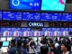 South Korean retail investors trading Circle stock in a busy exchange