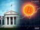 Bitcoin price correlation with Federal Reserve monetary policy and U.S. dollar strength analysis