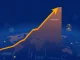 Graph showing Polymarket's record 679,000 monthly active addresses ATH amid prediction market regulatory scrutiny.